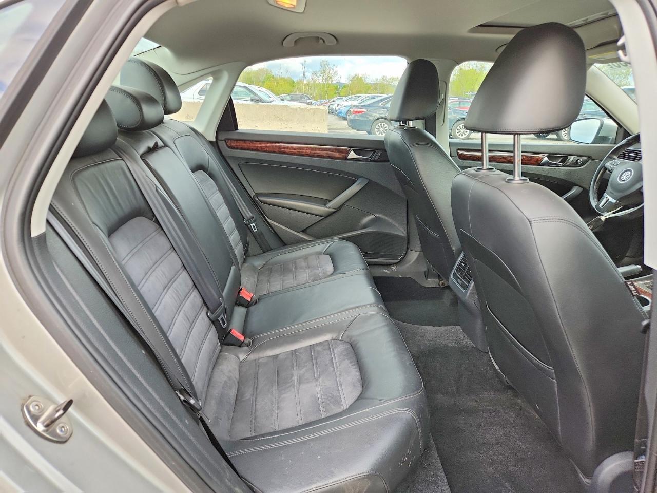 2013 Volkswagen Passat Sel - zdjęcie 10