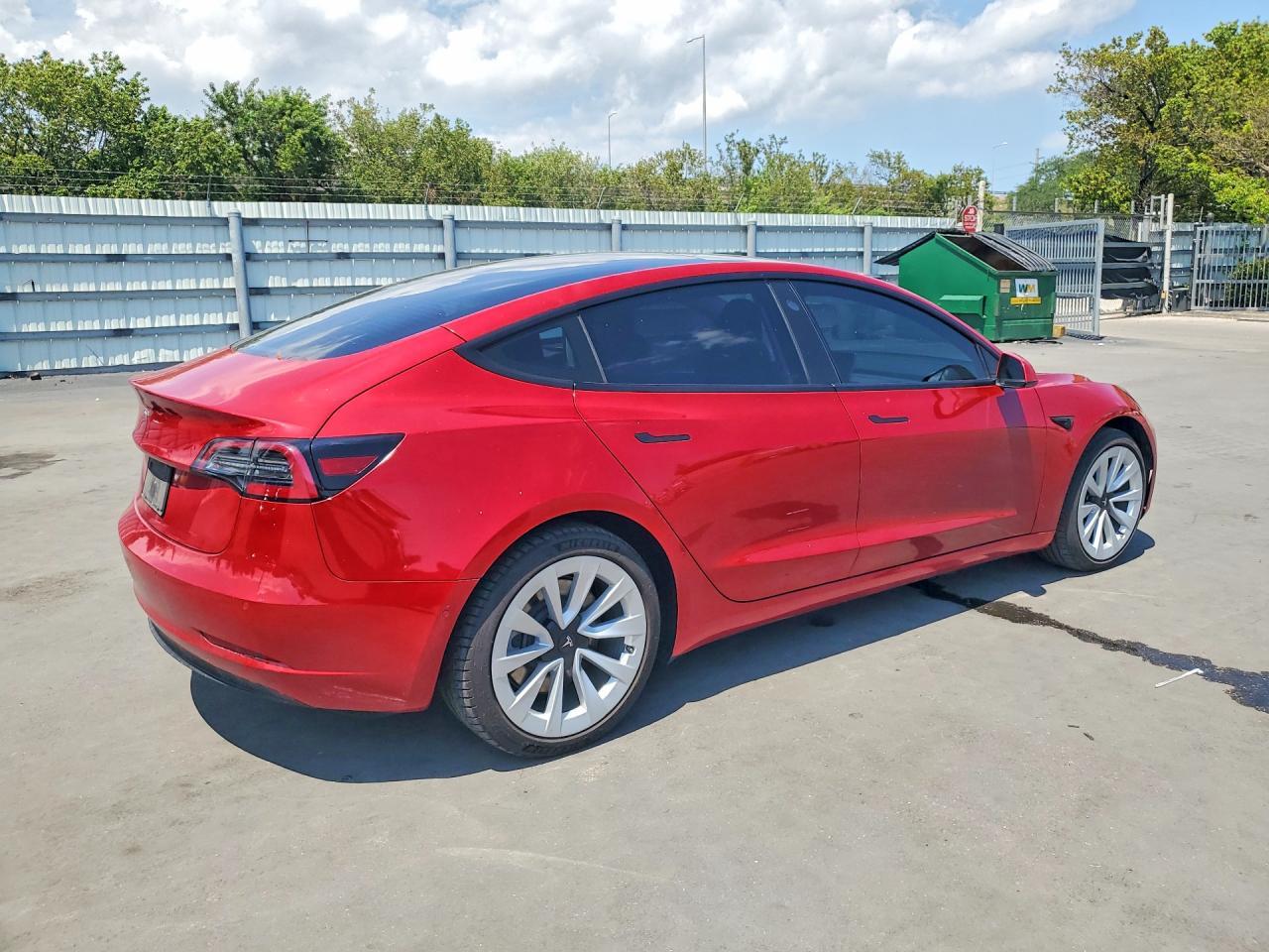 2022 Tesla Model 3 - zdjęcie 3