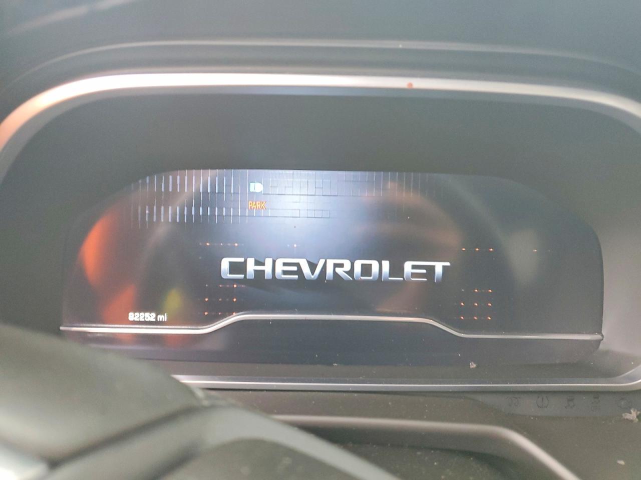 2023 Chevrolet Suburban C1500 Lt - zdjęcie 9