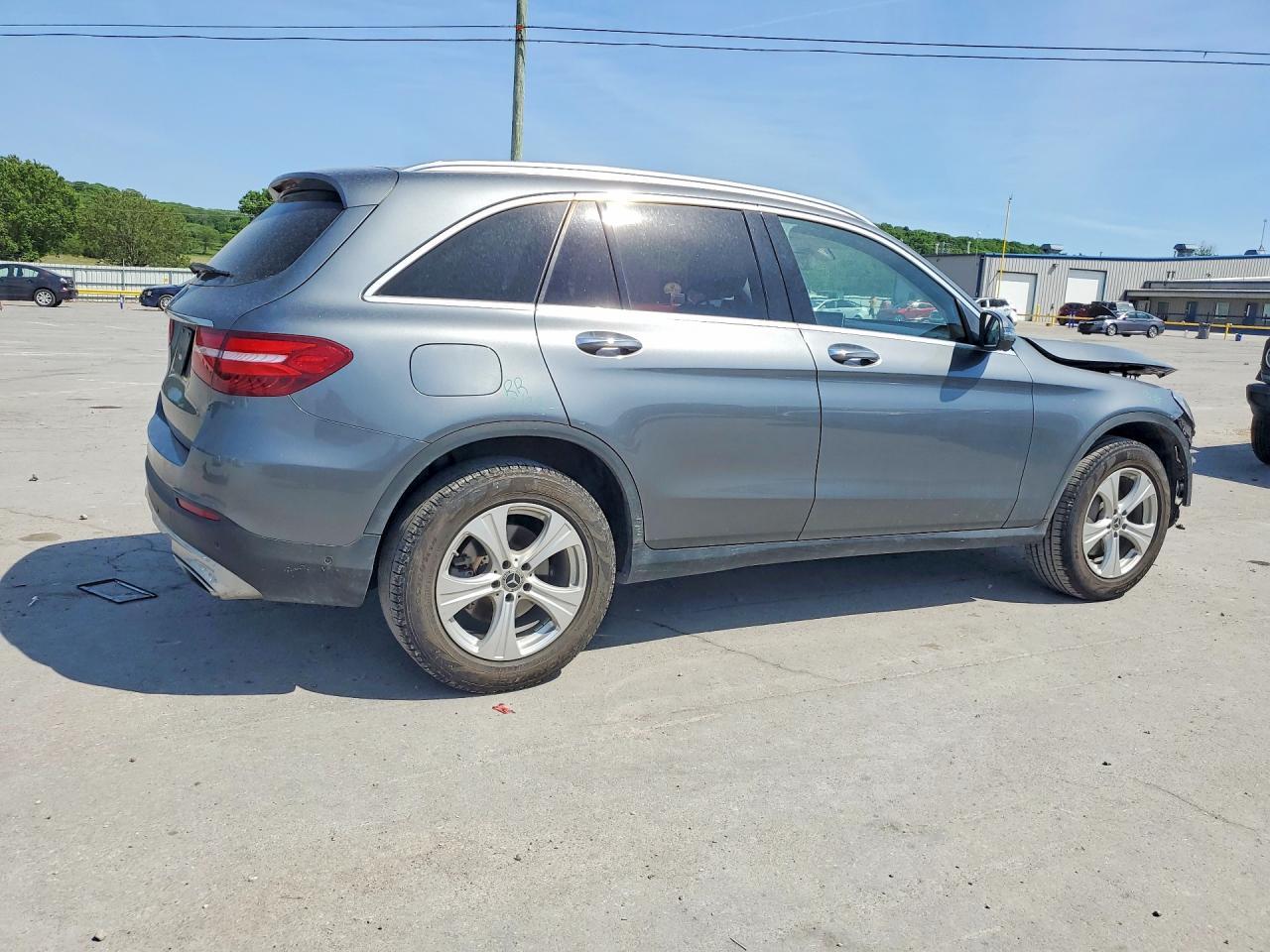 2018 Mercedes-Benz Glc 300 - zdjęcie 3