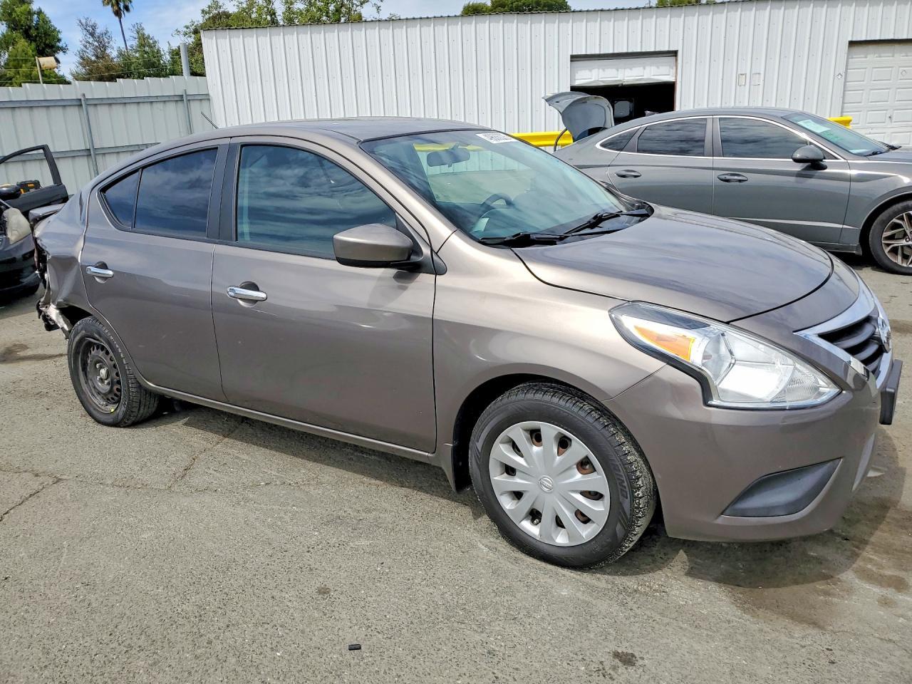 2016 Nissan Versa 1.6 Sv - zdjęcie 4