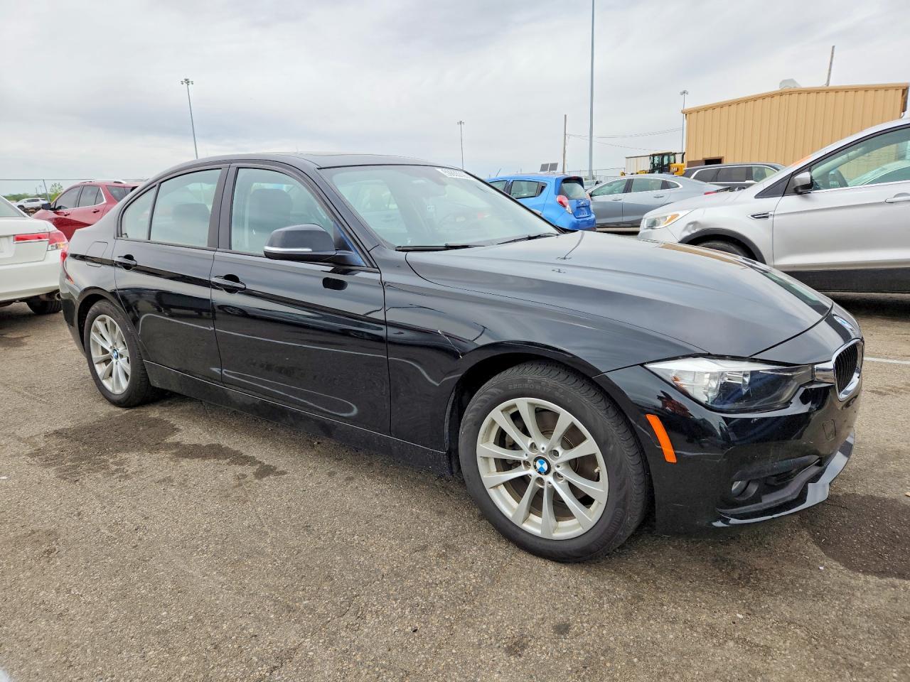 2016 BMW 320 Xi - zdjęcie 4