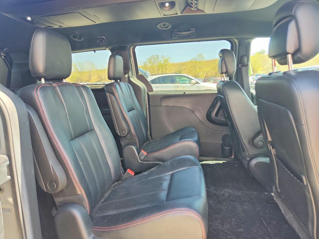 2017 Dodge Grand Caravan Gt - zdjęcie 11