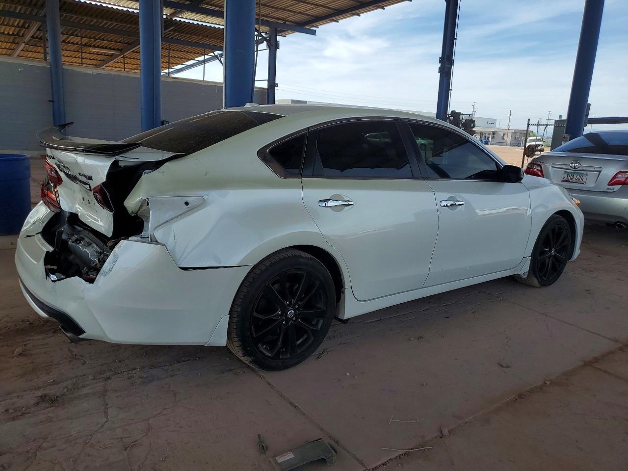 2018 Nissan Altima 2.5 Sr - zdjęcie 3