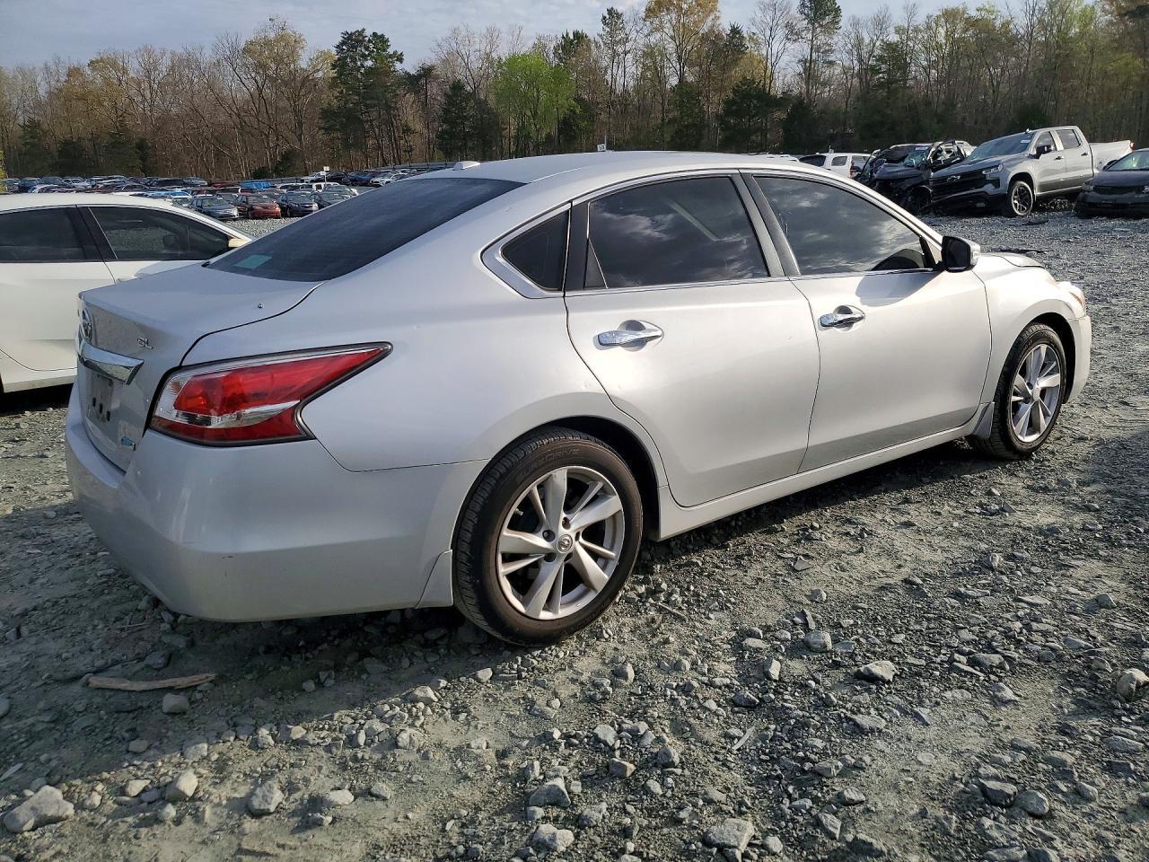 2014 Nissan Altima 2.5 - zdjęcie 3