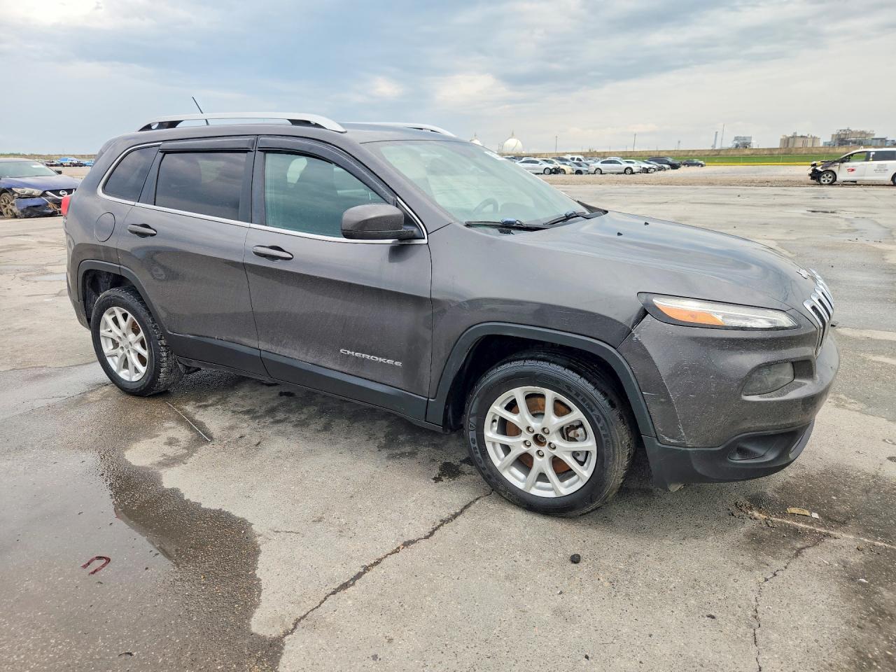 2017 Jeep Cherokee Latitude - zdjęcie 4