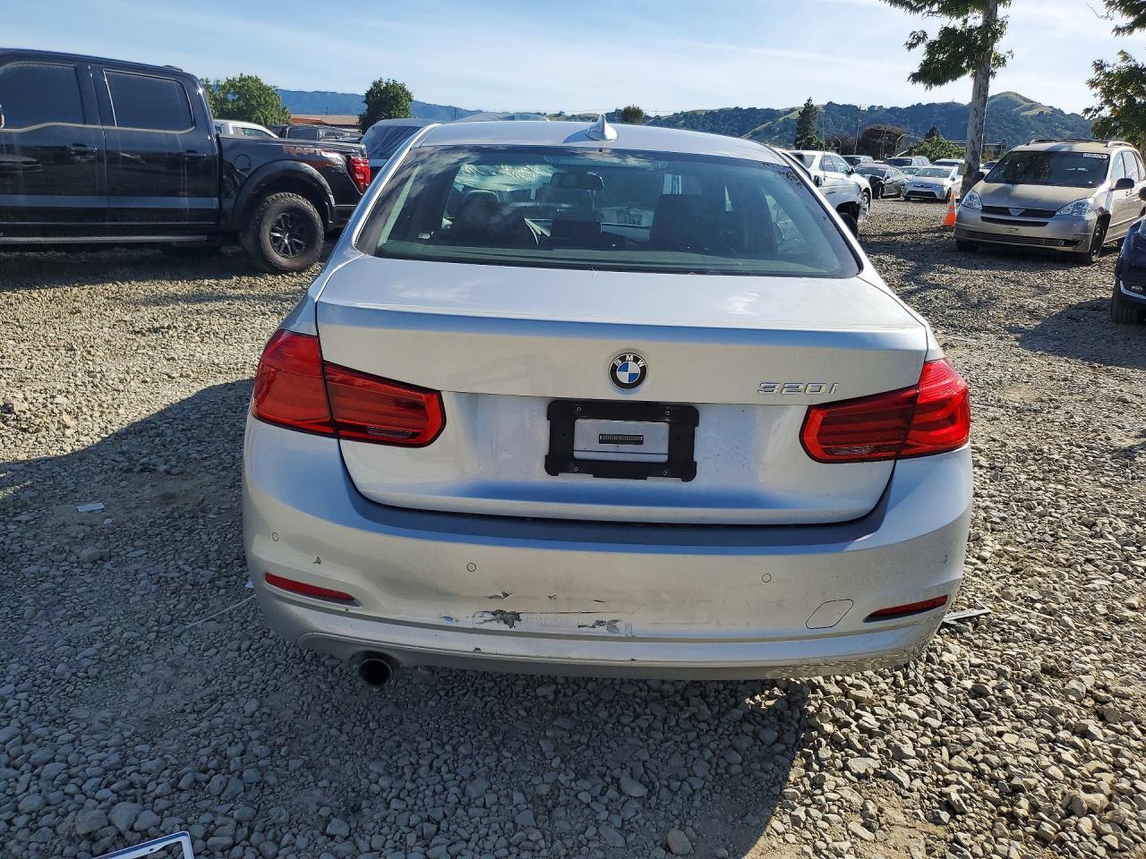 2017 BMW 320 I - zdjęcie 6
