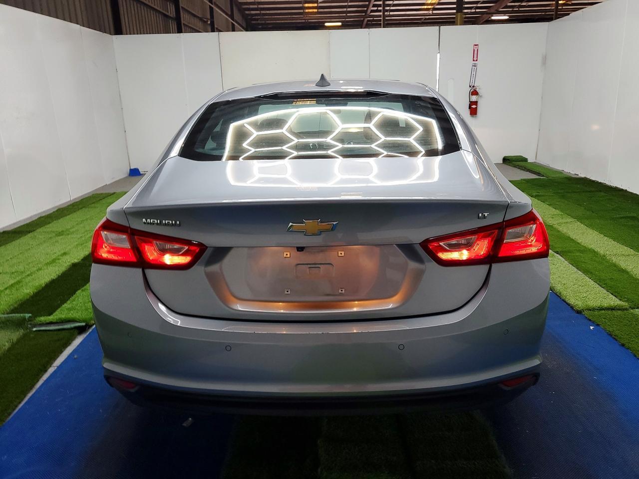 2024 Chevrolet Malibu Lt - zdjęcie 6