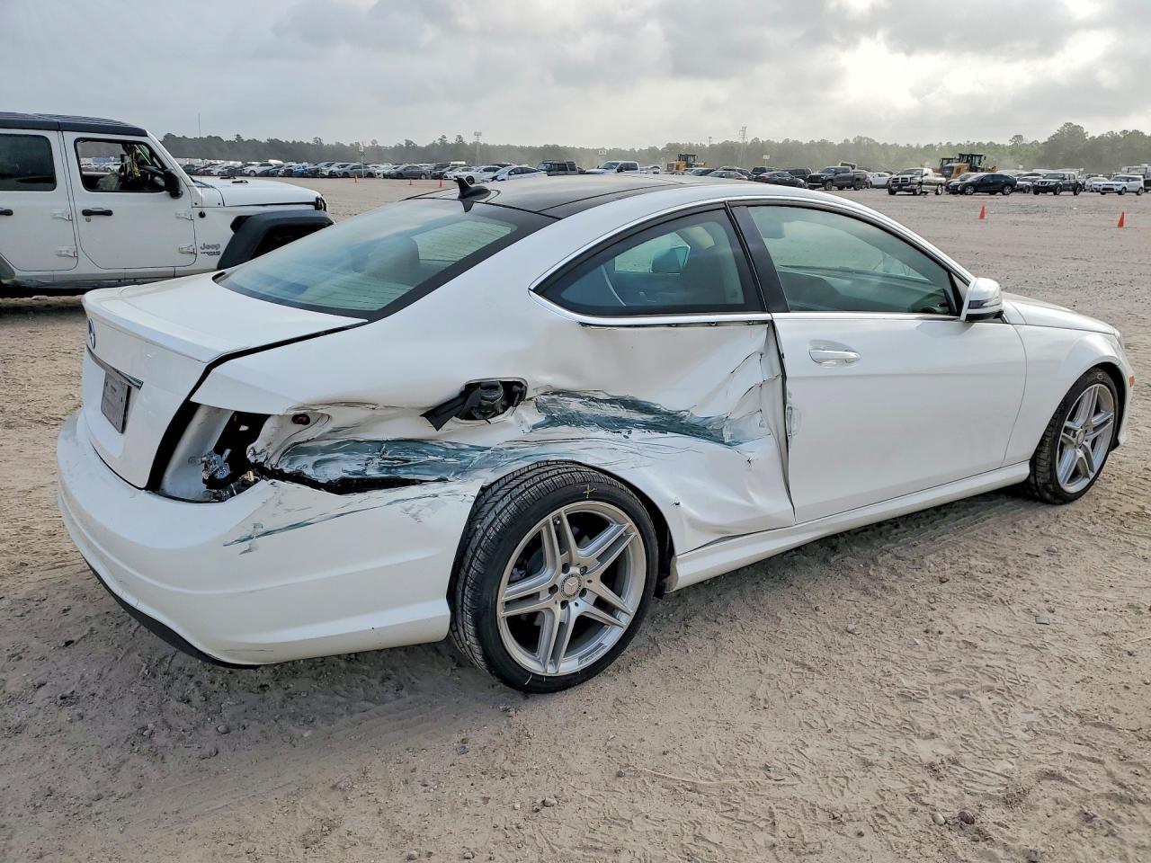 2014 Mercedes-Benz C 250 - zdjęcie 3