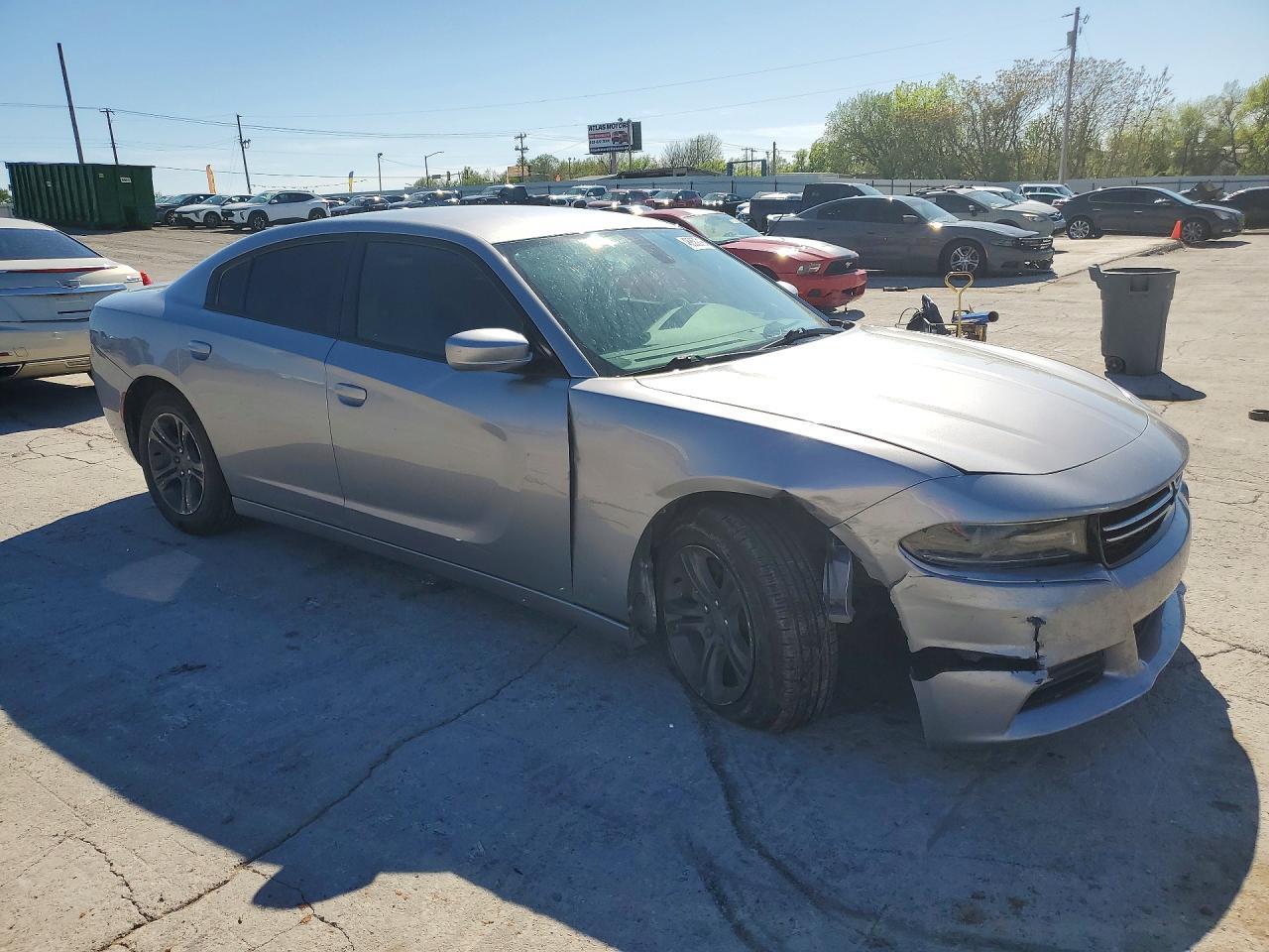 2017 Dodge Charger Se - zdjęcie 4