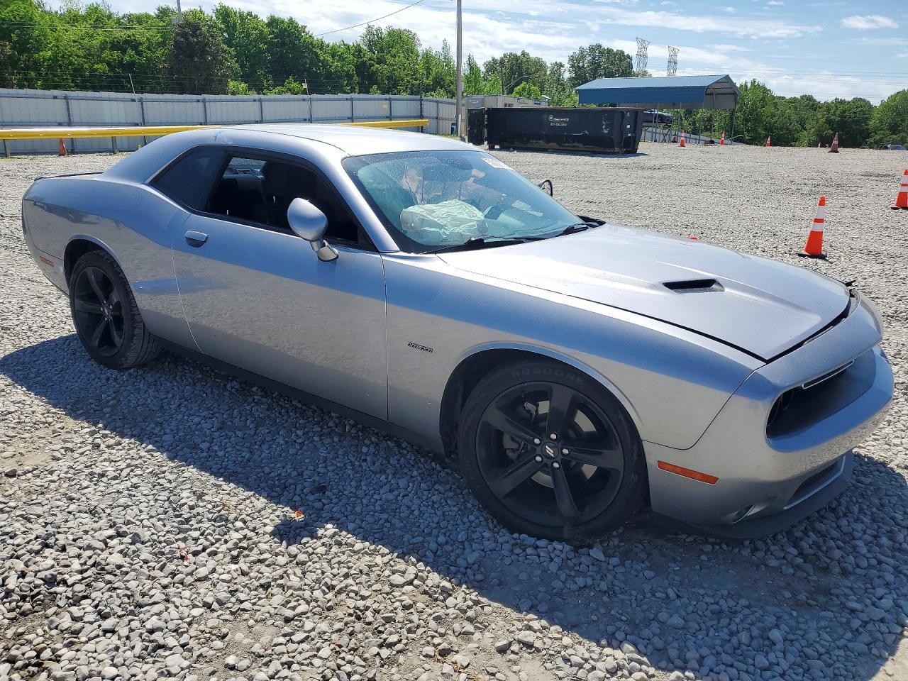2016 Dodge Challenger R - zdjęcie 4