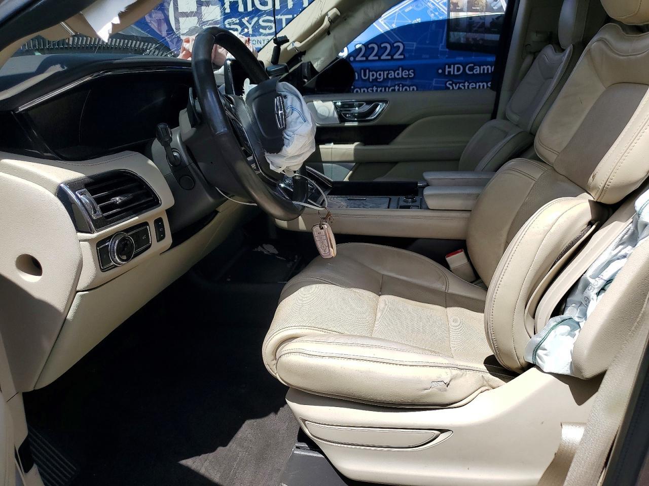 2019 Lincoln Navigator L Reserve - zdjęcie 7