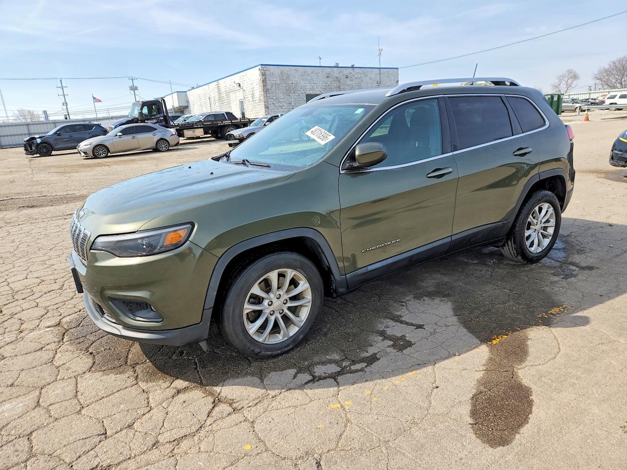 2019 Jeep Cherokee Latitude - zdjęcie główne