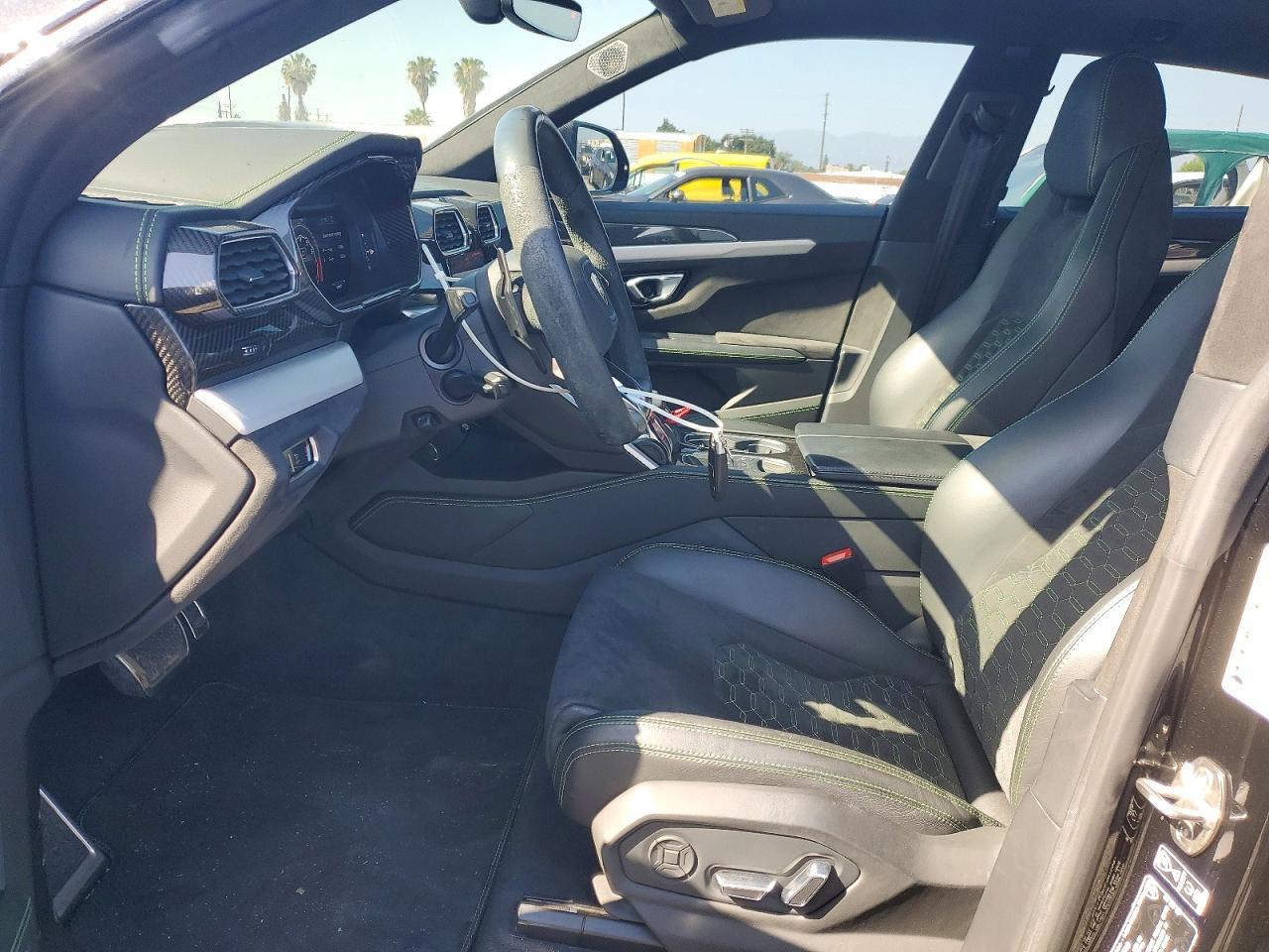 2020 Lamborghini Urus - zdjęcie 7