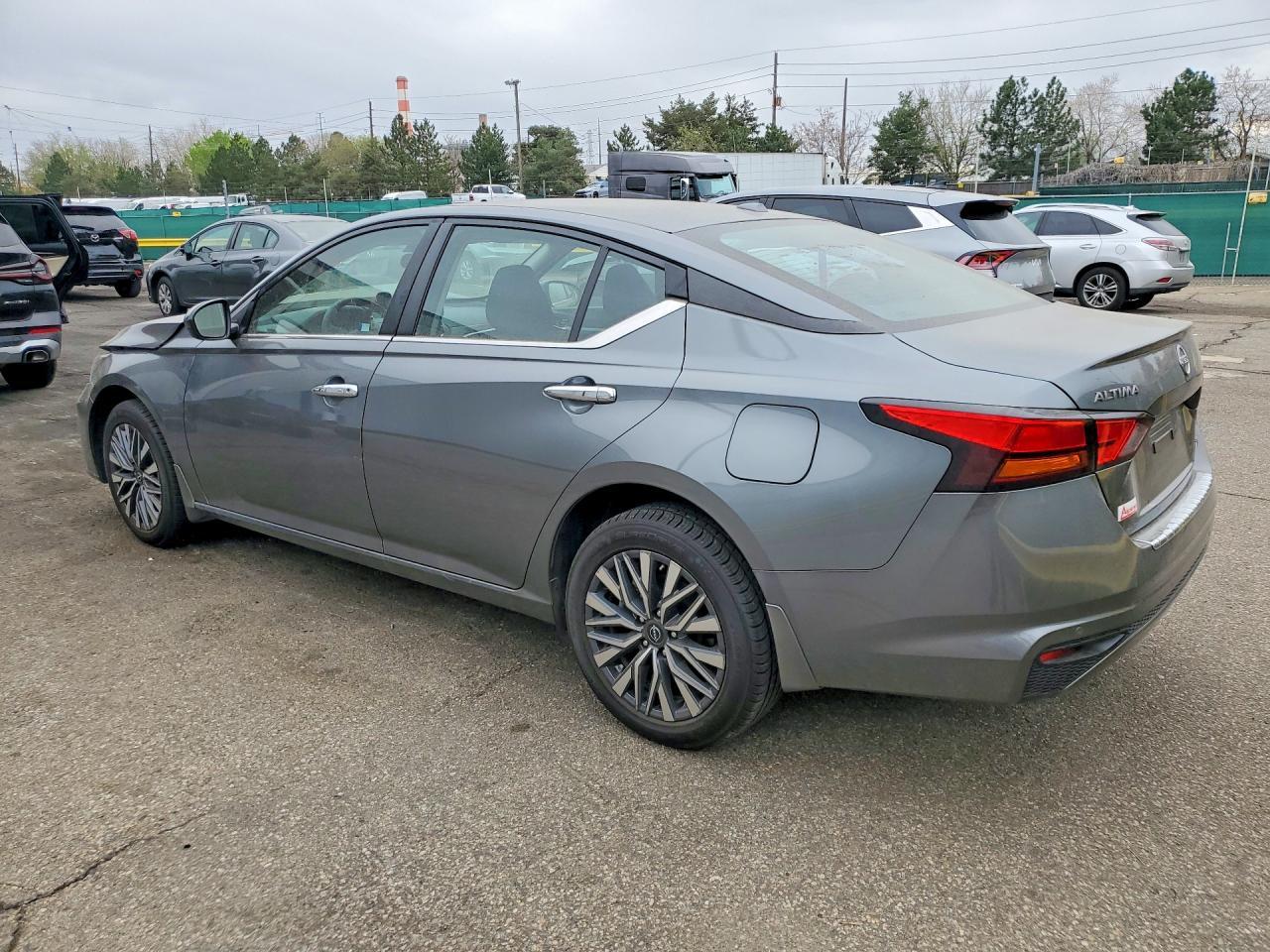 2023 Nissan Altima 2.5 Sv - zdjęcie 2