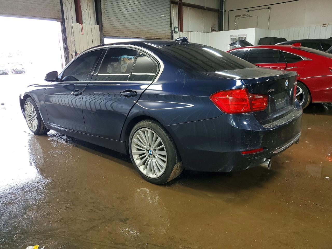 2014 BMW 335 Xi - zdjęcie 2