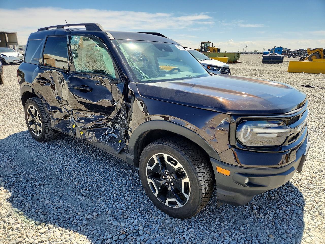 2021 Ford Bronco Sport Outer Banks - zdjęcie 4