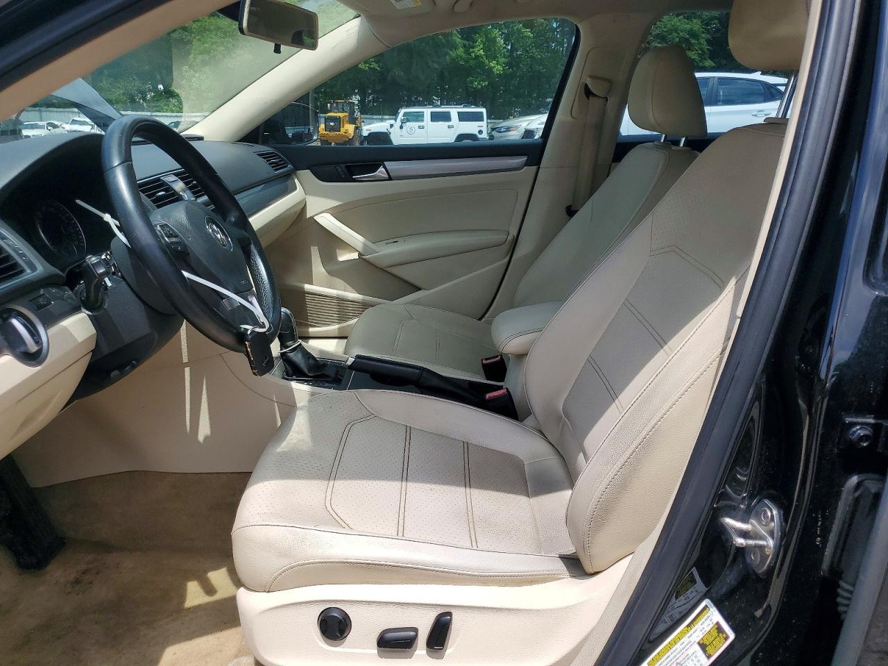 2015 Volkswagen Passat S - zdjęcie 7