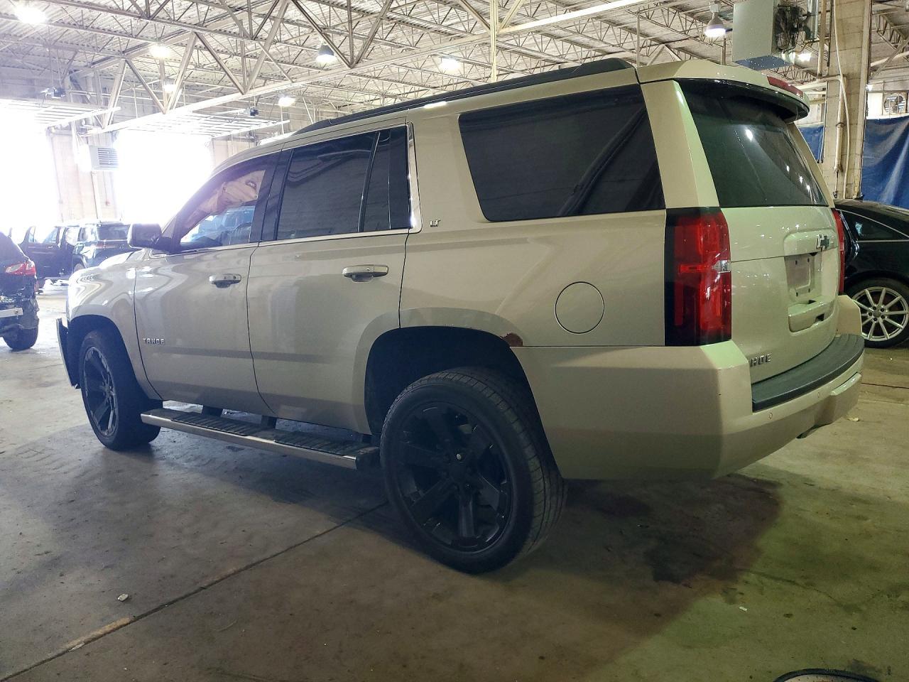 2016 Chevrolet Tahoe K1500 Lt - zdjęcie 2