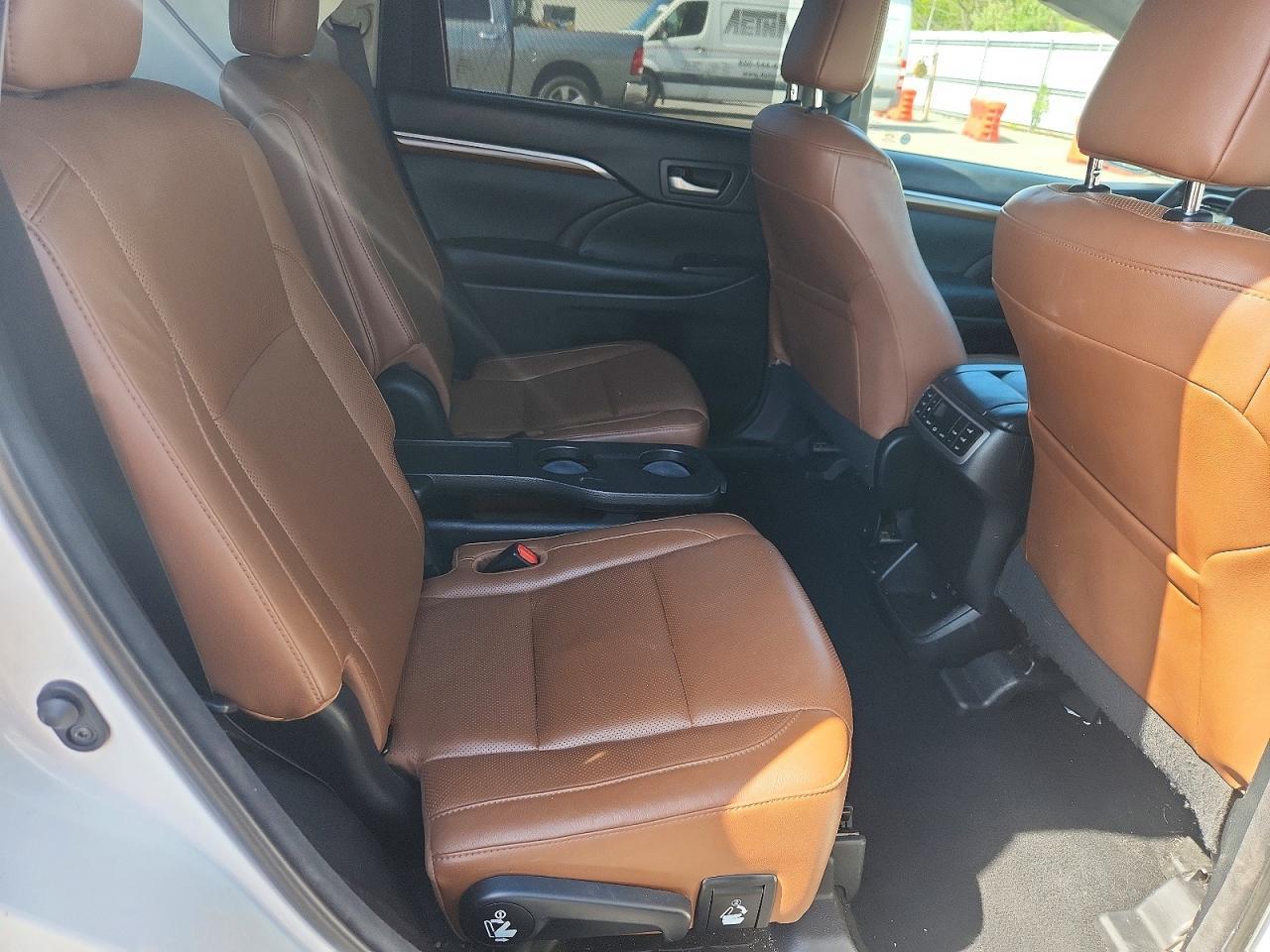 2018 Toyota Highlander Hybrid Limited Platinum - zdjęcie 11