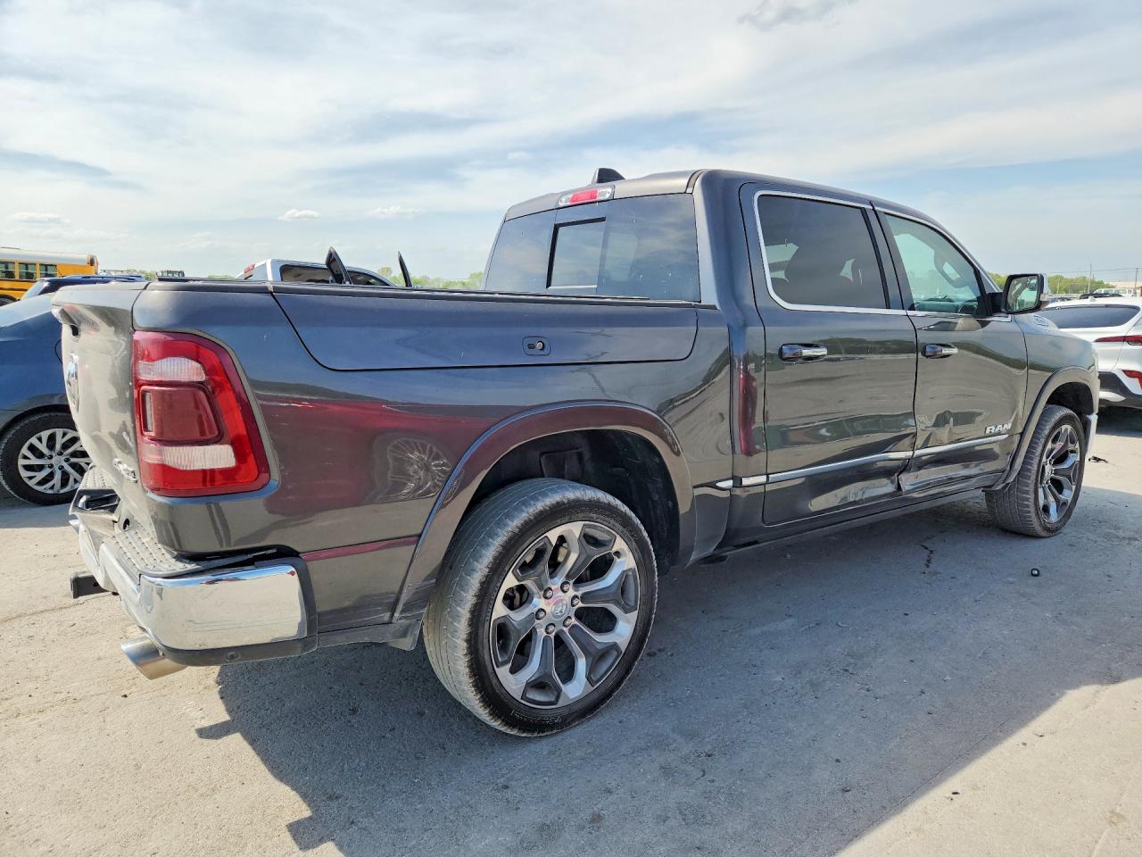 2019 Ram 1500 Limited - zdjęcie 3