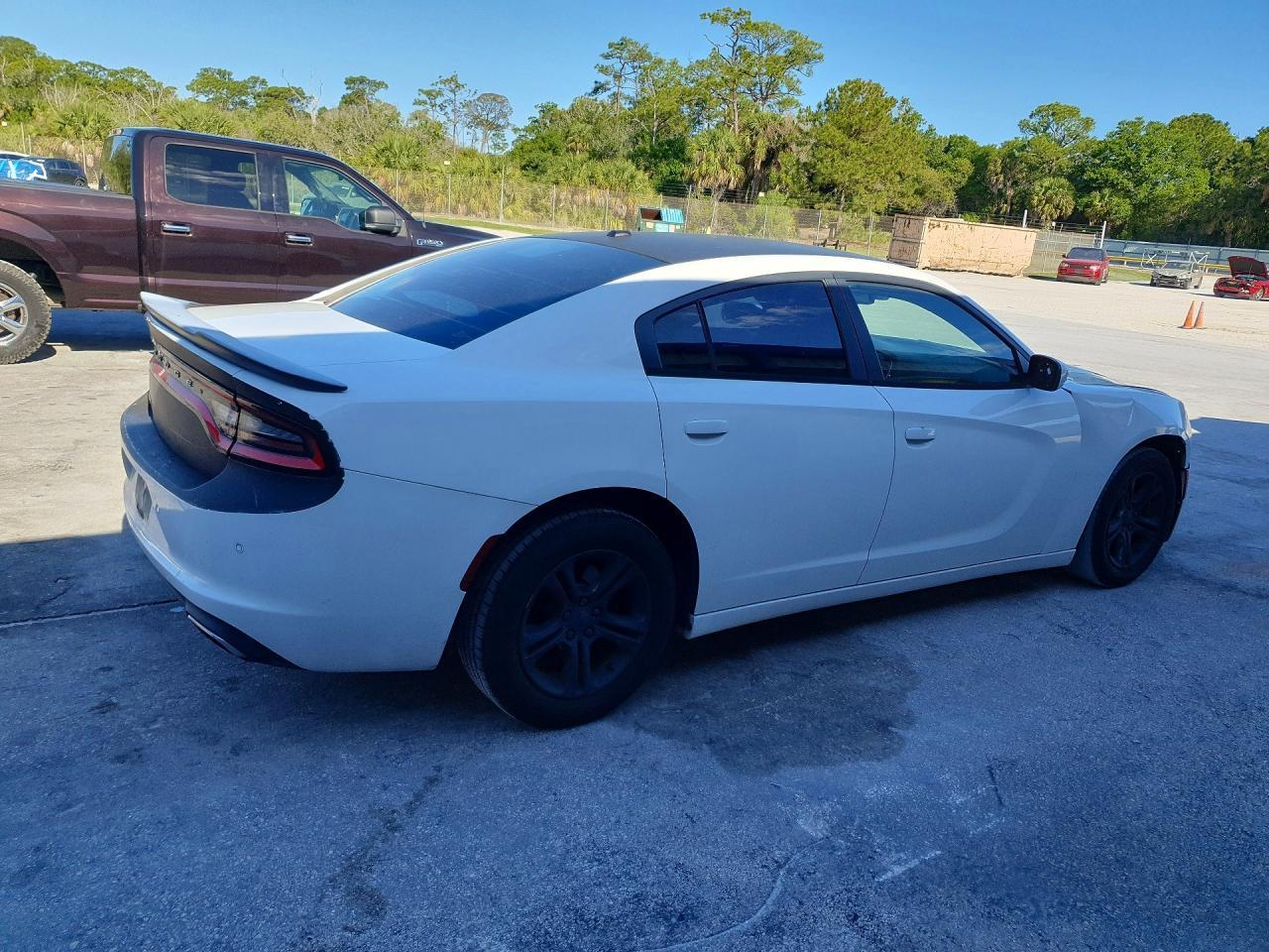 2015 Dodge Charger Se - zdjęcie 3