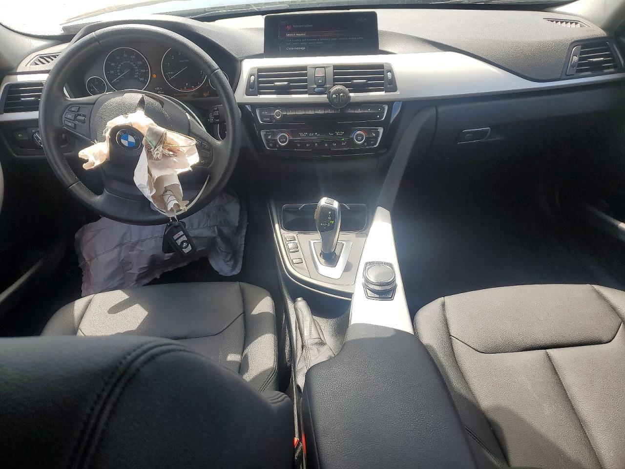 2017 BMW 320 Xi - zdjęcie 8