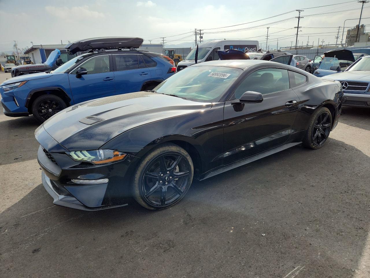 2020 Ford Mustang - zdjęcie główne