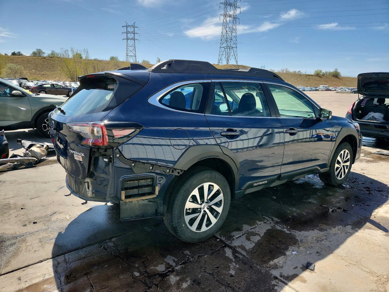 2025 Subaru Outback - zdjęcie 3