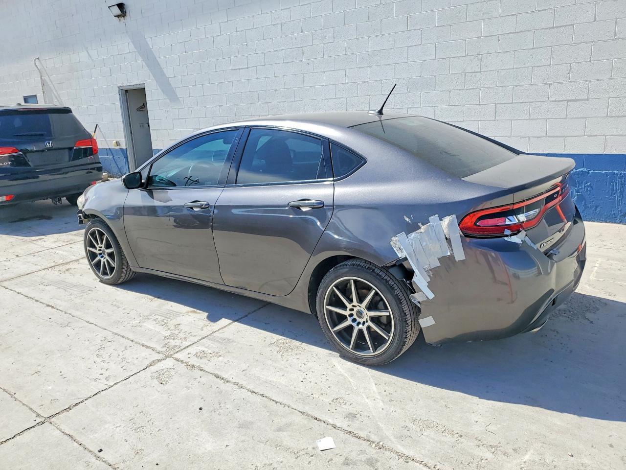 2016 Dodge Dart Sxt - zdjęcie 2