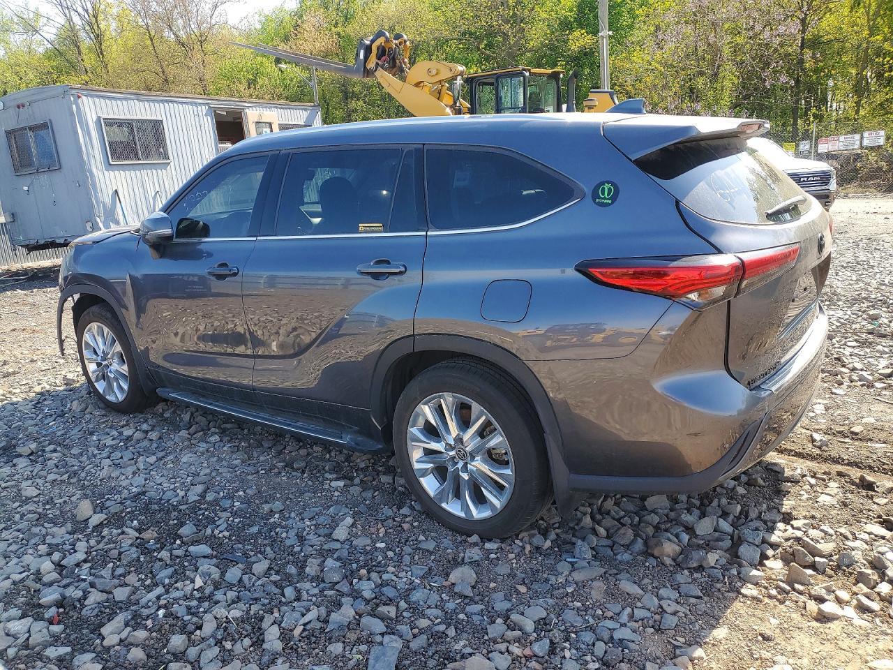 2023 Toyota Highlander Hybrid Limited - zdjęcie 2
