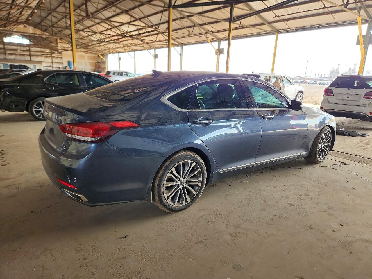 2015 Hyundai Genesis 3.8L - zdjęcie 3