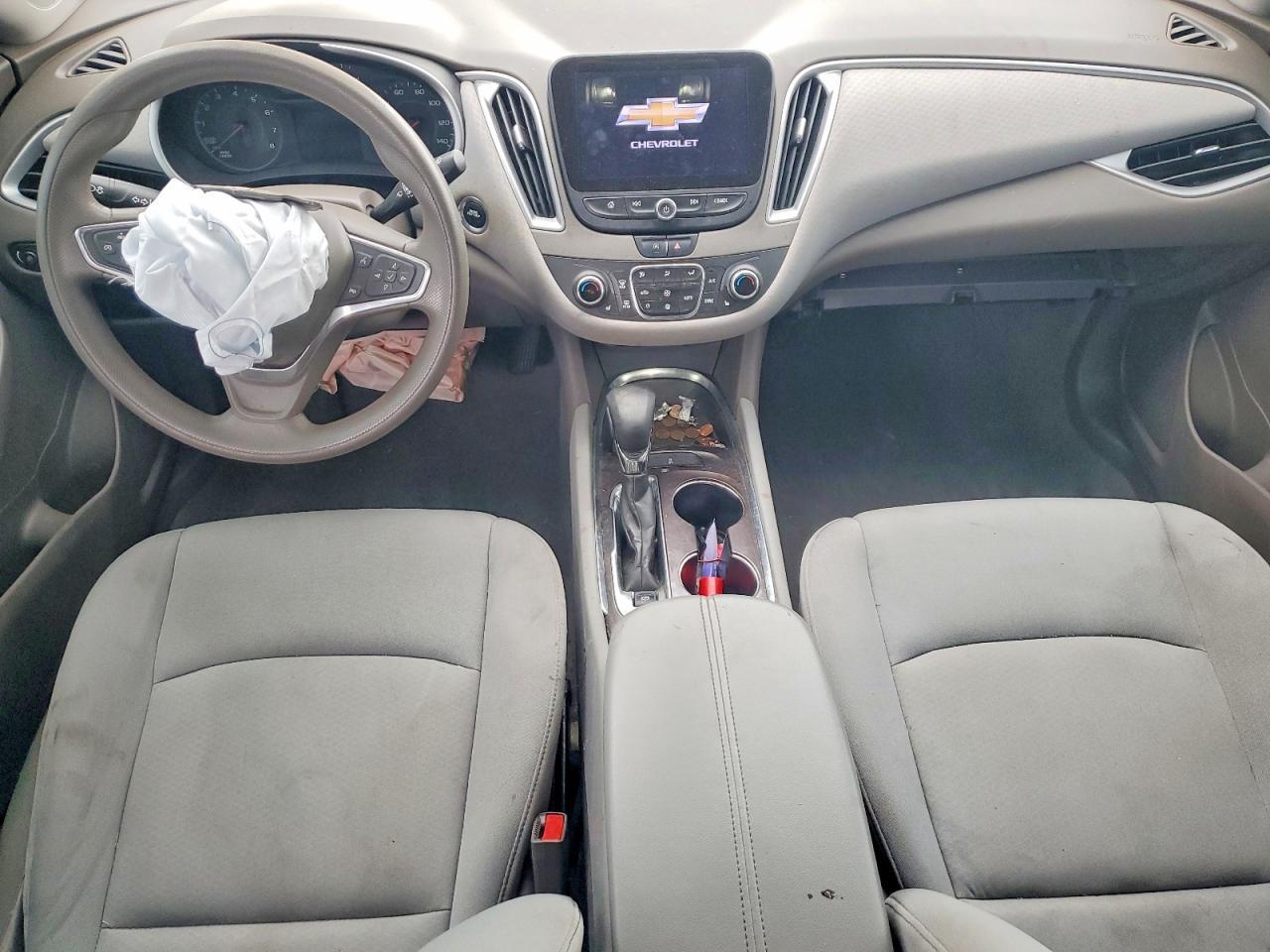 2022 Chevrolet Malibu - zdjęcie 8