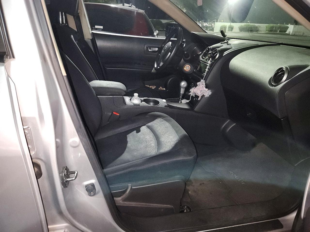 2013 Nissan Rogue S - zdjęcie 13