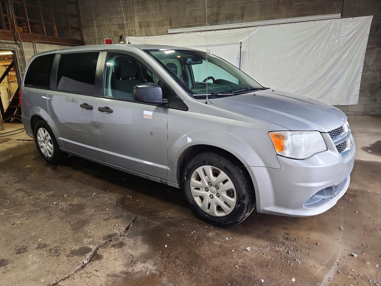 2020 Dodge Grand Caravan Se - zdjęcie 4