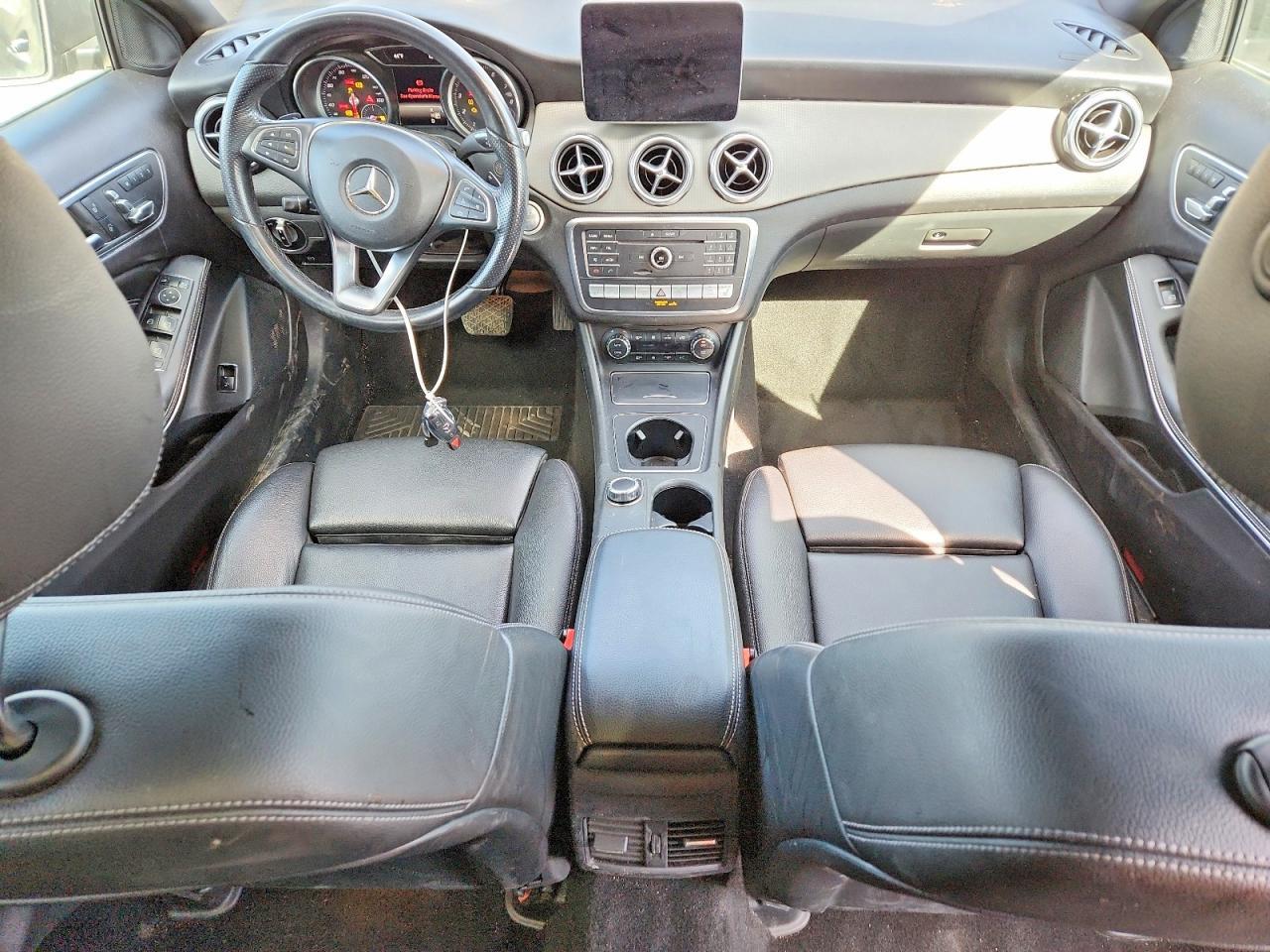 2020 Mercedes-Benz Gla 250 4Matic - zdjęcie 8