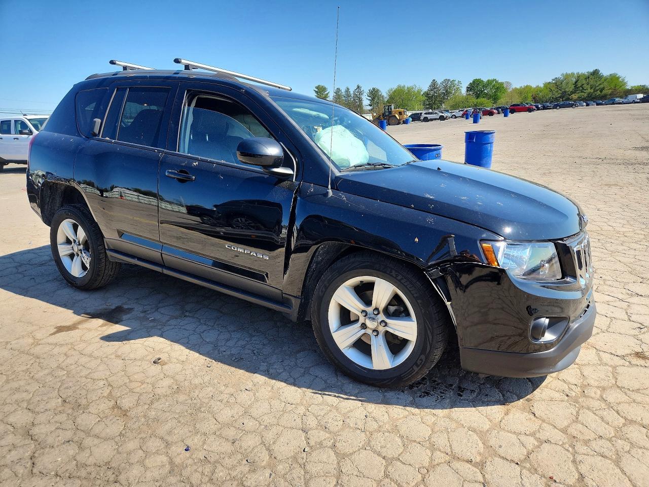 2017 Jeep Compass Latitude - zdjęcie 4