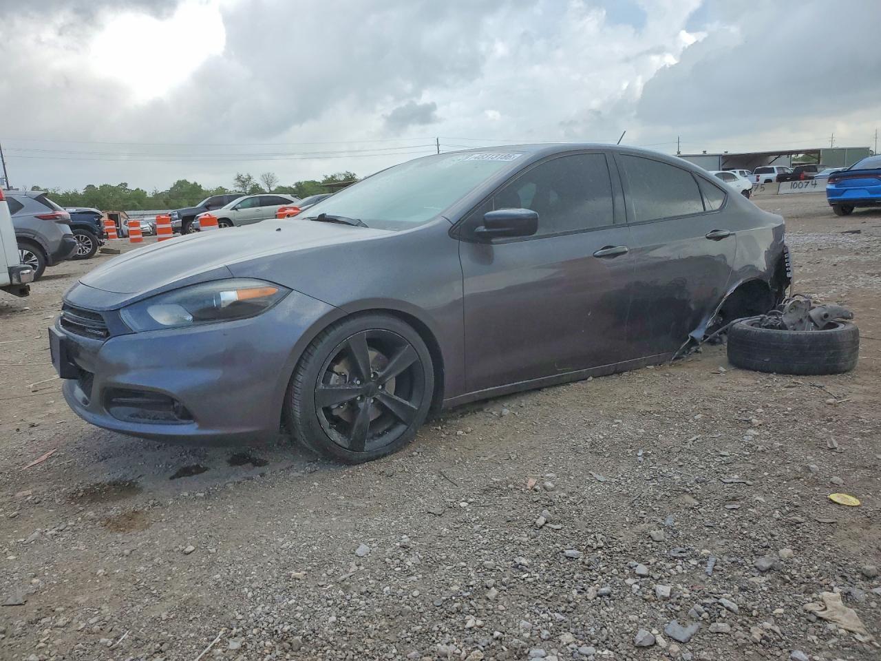 2016 Dodge Dart Sxt - zdjęcie główne