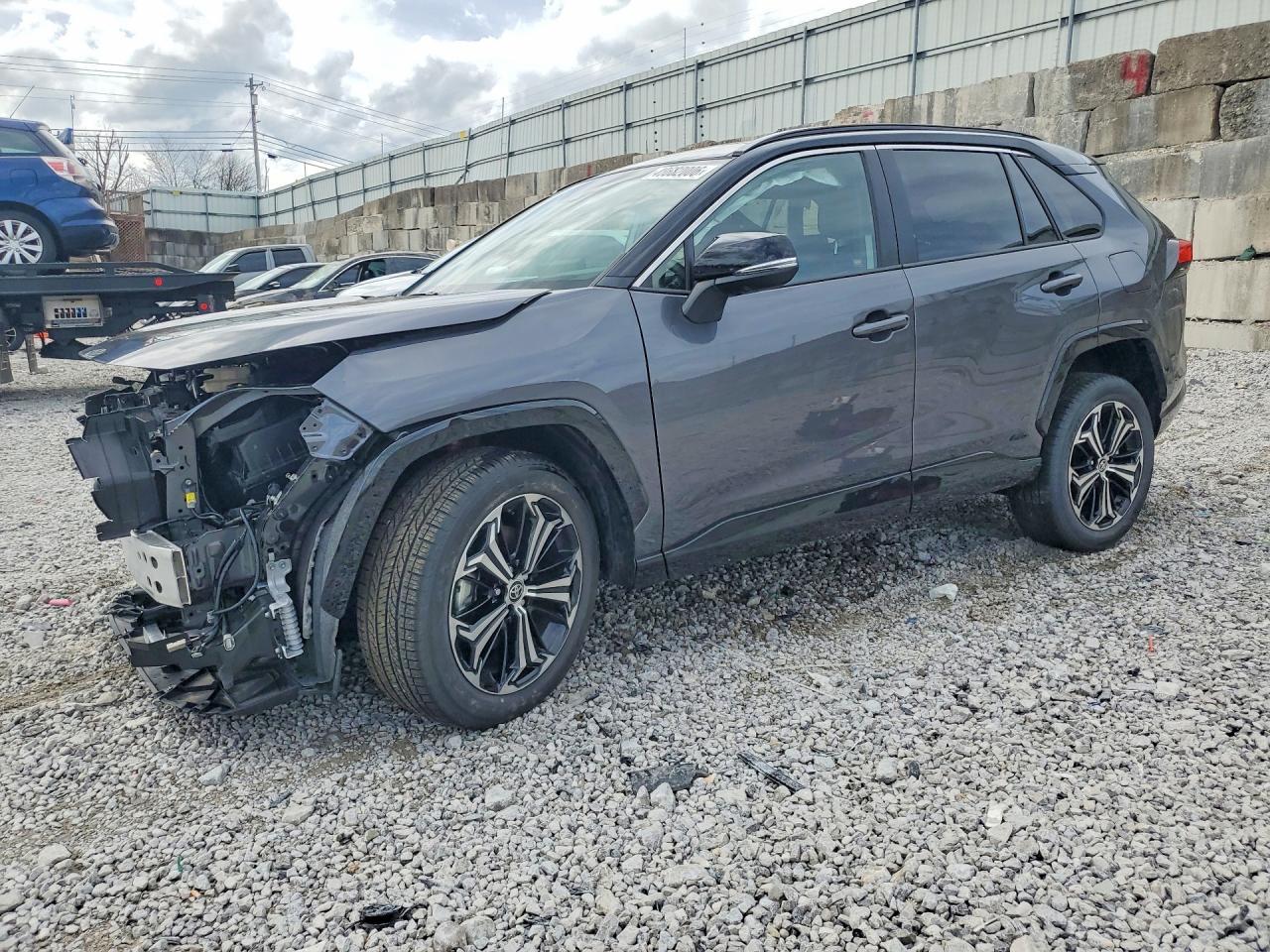 2025 Toyota Rav4 Plug-In Hybrid Xse - zdjęcie główne