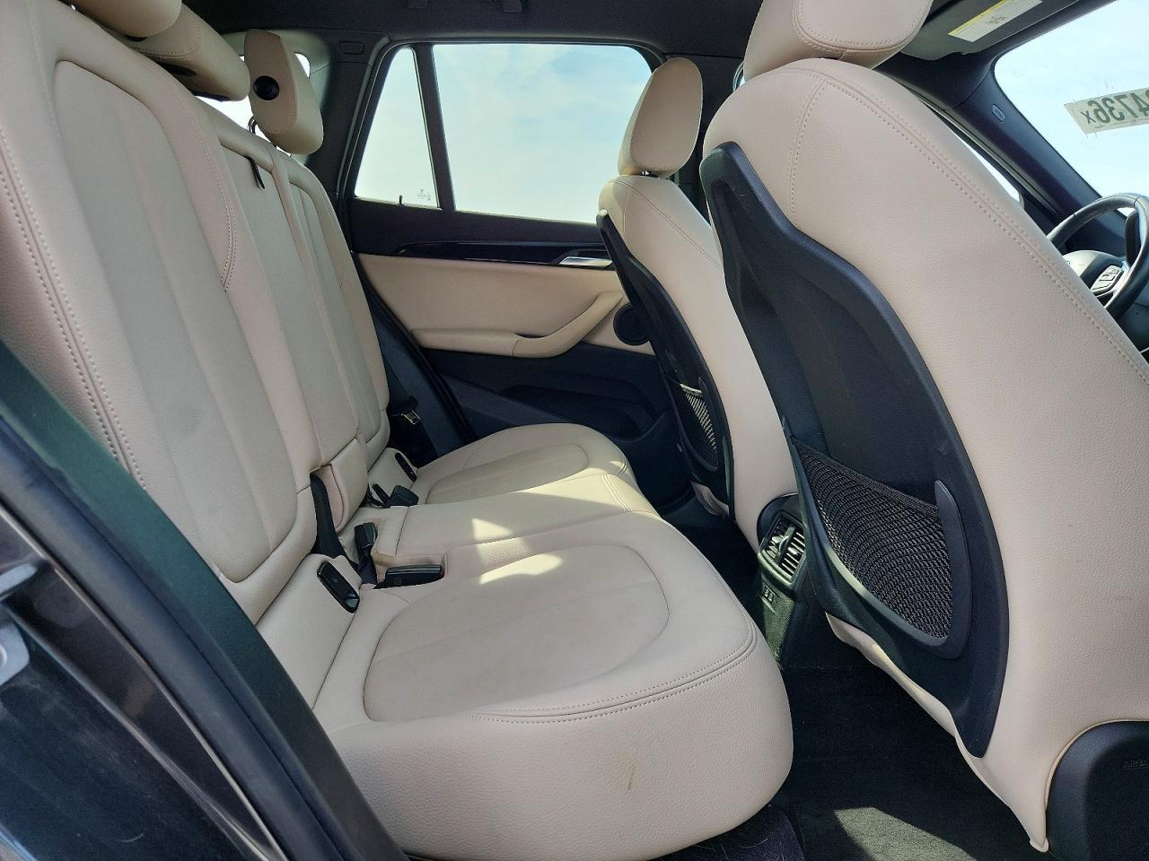 2021 BMW X1 xDrive28I - zdjęcie 11