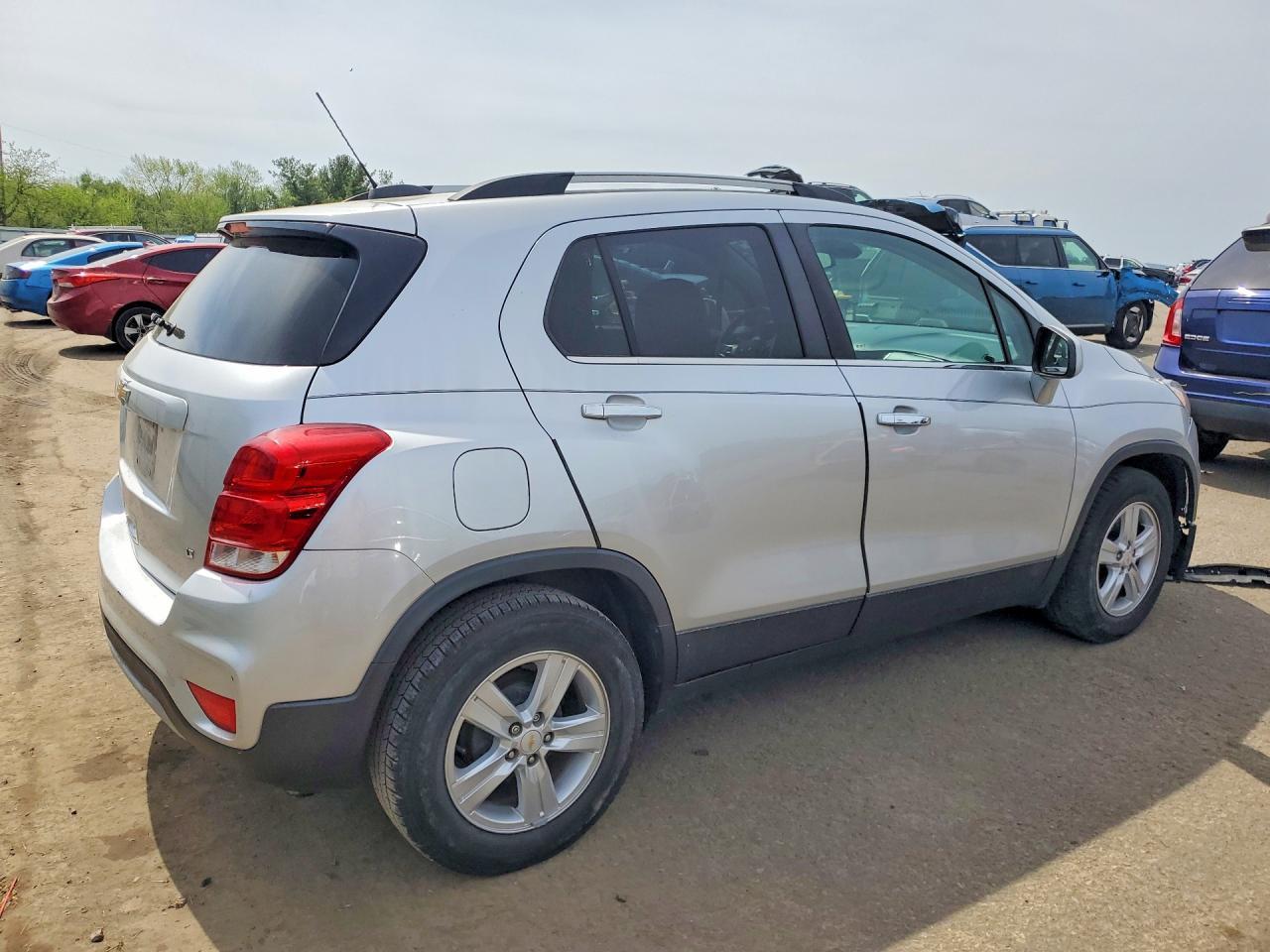 2020 Chevrolet Trax 1Lt - zdjęcie 3