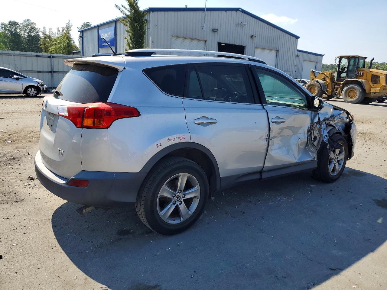 2015 Toyota Rav4 Xle - zdjęcie 3