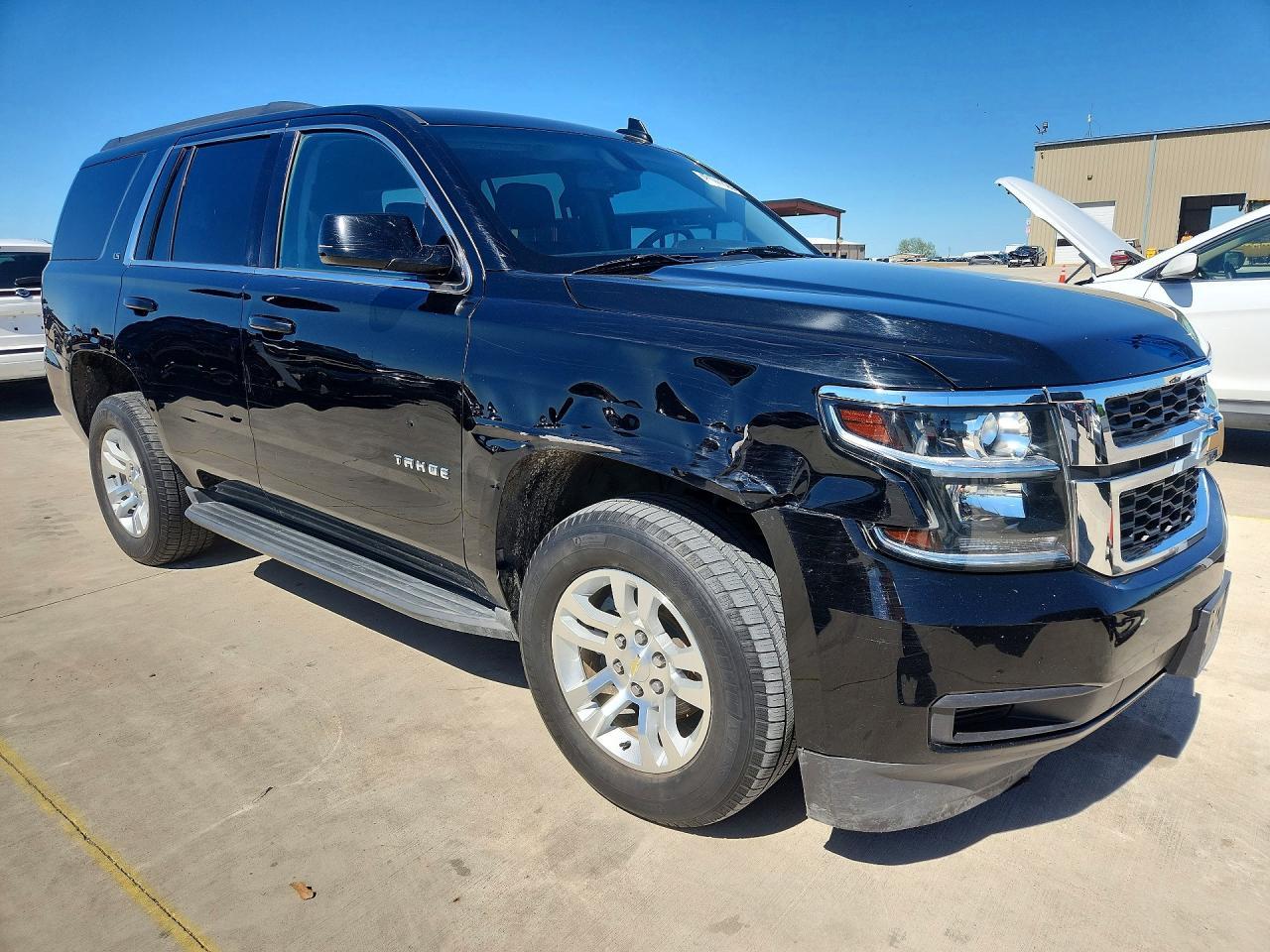 2015 Chevrolet Tahoe C1500 Ls - zdjęcie 4