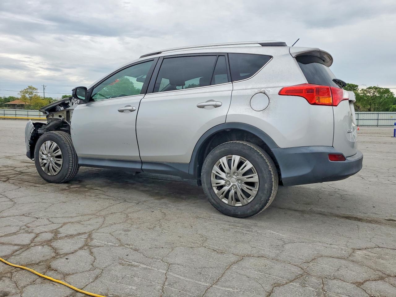 2013 Toyota Rav4 Le - zdjęcie 2