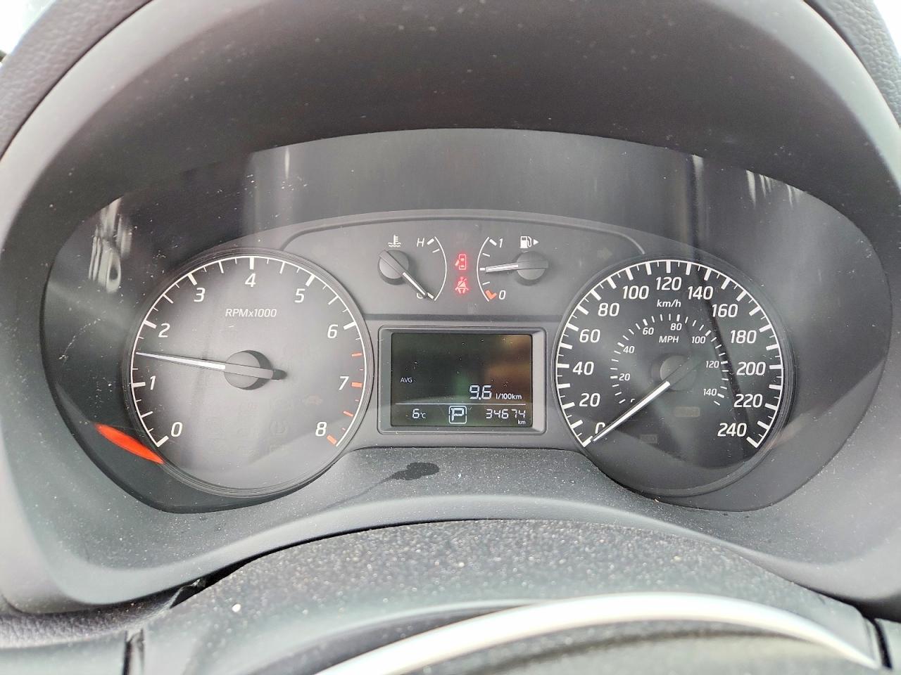 2014 Nissan Sentra S - zdjęcie 9