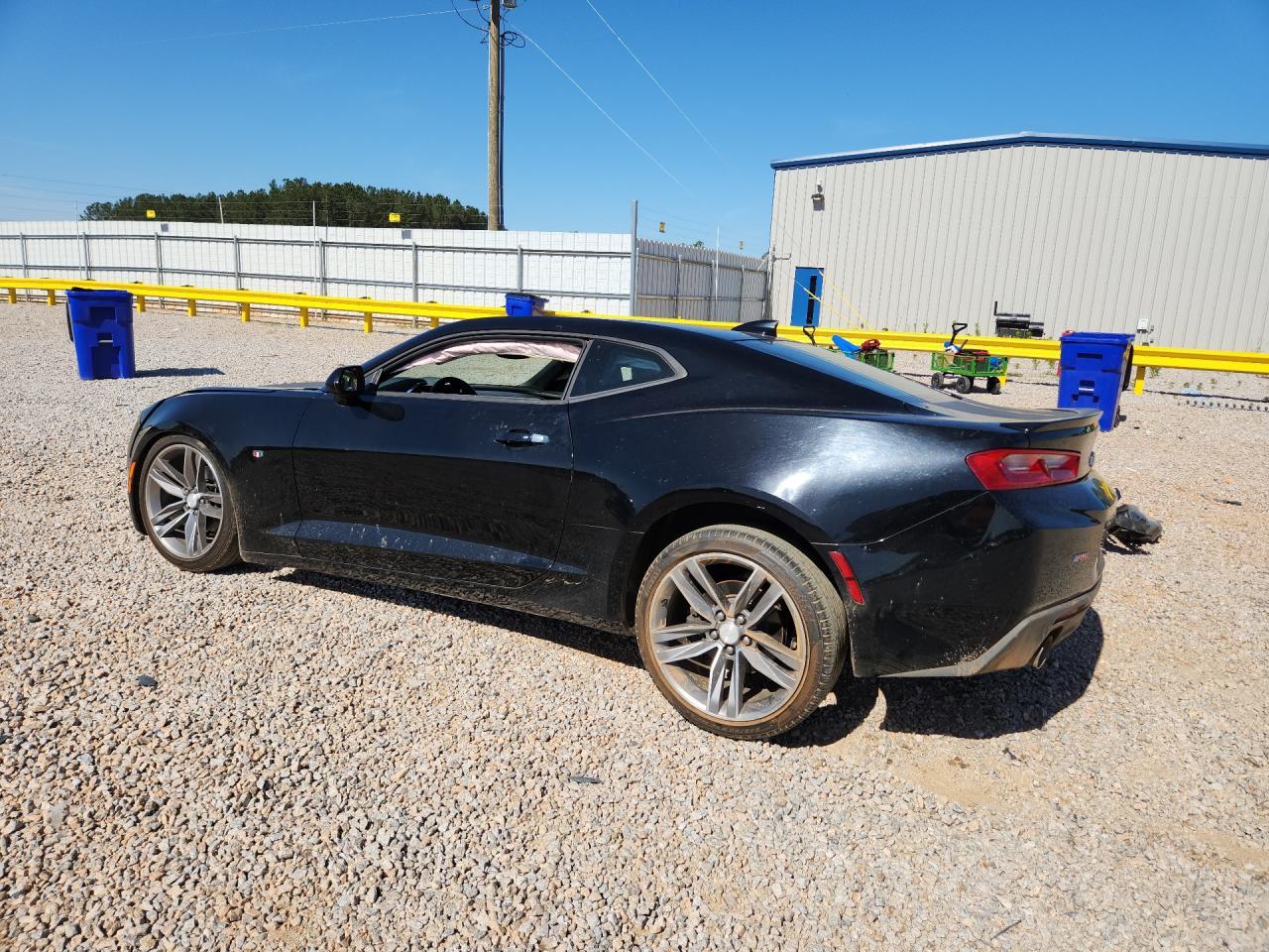 2017 Chevrolet Camaro Ls - zdjęcie 2