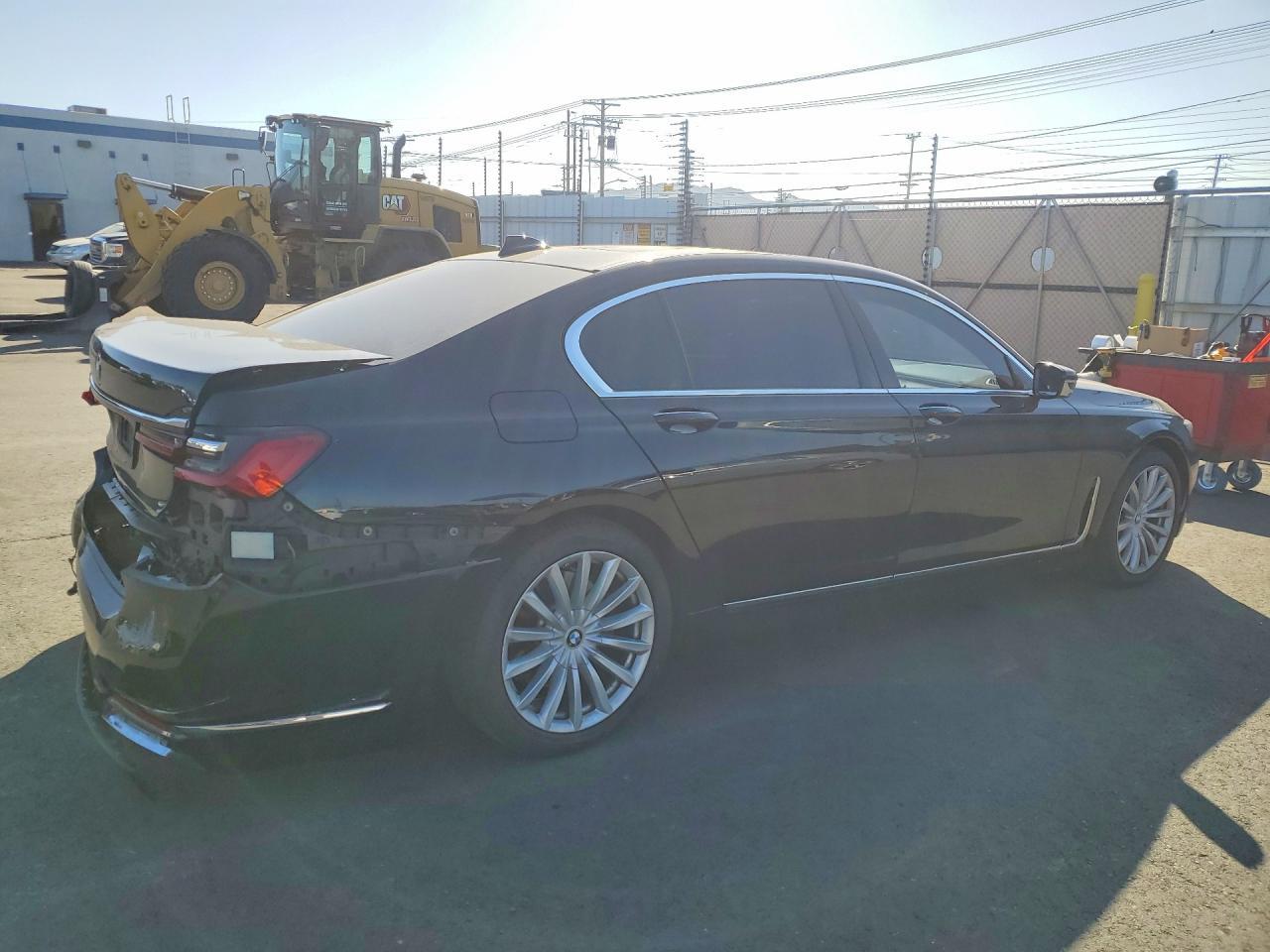 2020 BMW 740 I - zdjęcie 3
