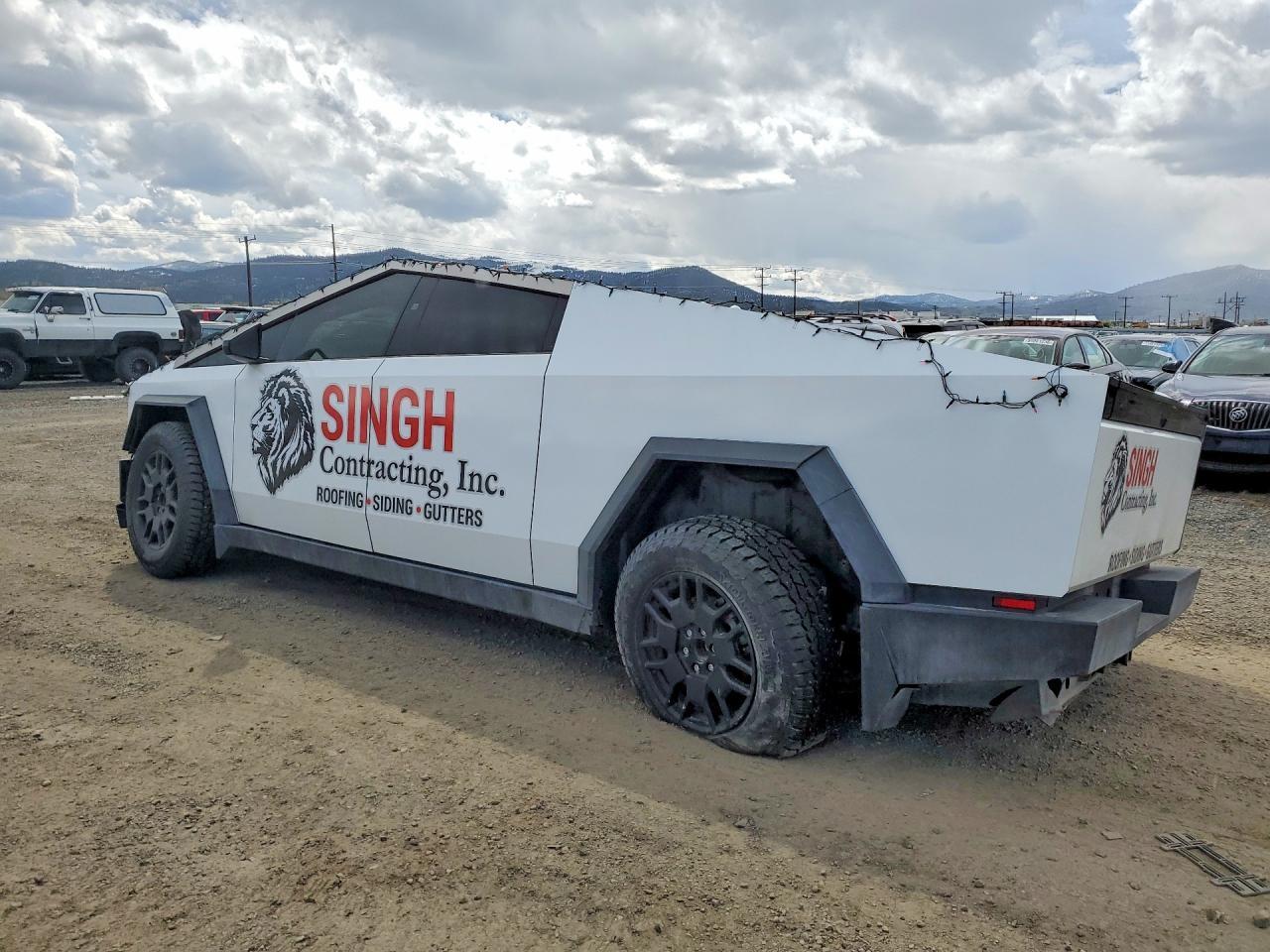 2024 Tesla Cybertruck - zdjęcie 2