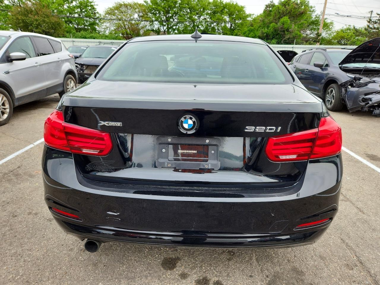 2016 BMW 320 Xi - zdjęcie 6