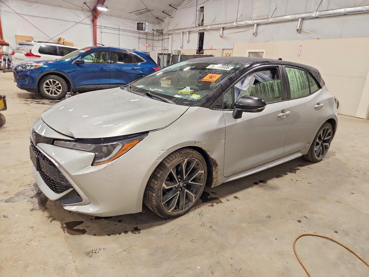 2020 Toyota Corolla Xse - zdjęcie główne
